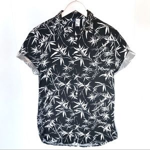 Hawaiian Button Down Shirt Men’s Small
